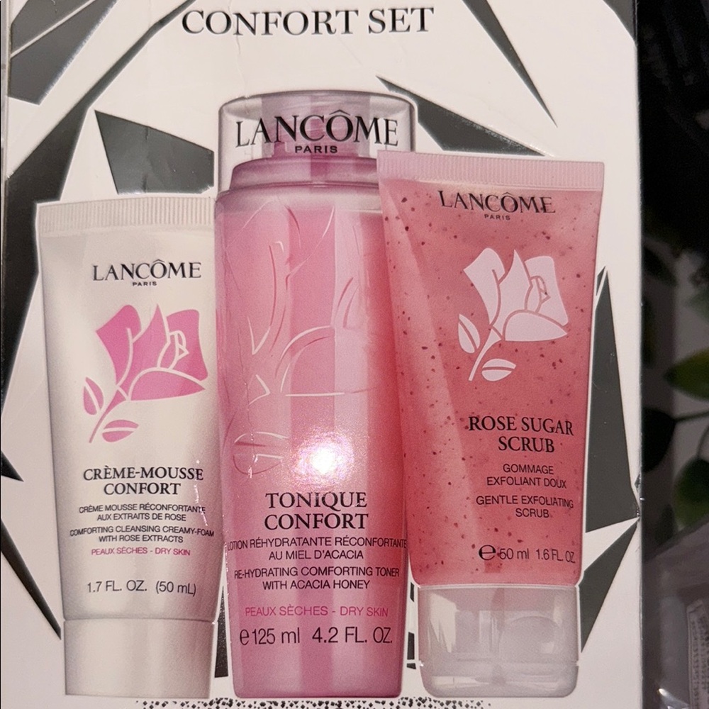 Lancome Skincare Confort Set - Pink and White